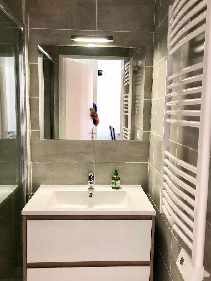Apartment Newly Renovated Aircond-Wifi-Pool-Sea View-150M To Beaches- Saint Aygulf Exterior foto